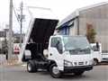2005 Isuzu Elf Truck
