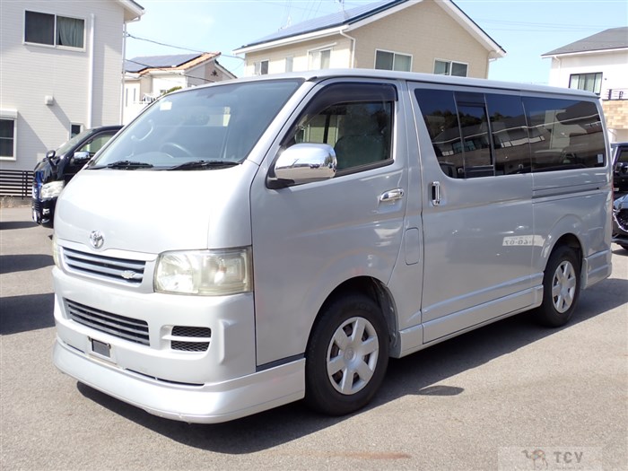 2005 Toyota Hiace Van