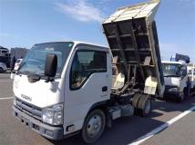 2011 Isuzu Elf Truck