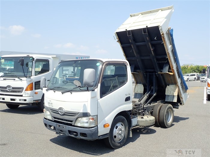 2012 Hino Dutro