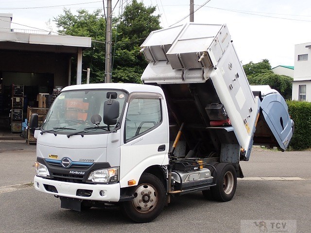 2017 Hino Dutro