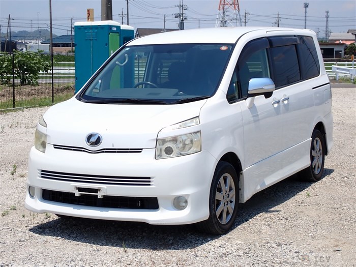 2009 Toyota Voxy