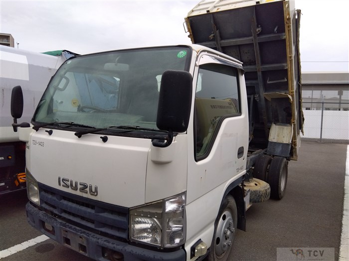 2012 Isuzu Elf Truck