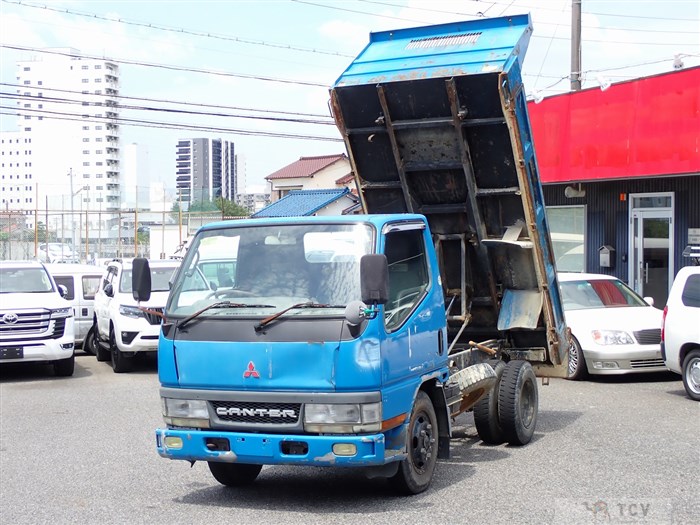 2000 Mitsubishi Canter
