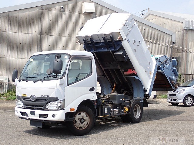 2017 Hino Dutro