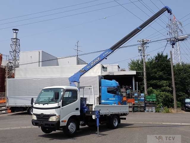 2010 Hino Dutro