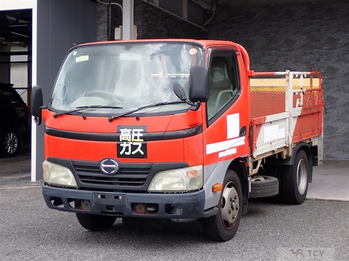 2010 Hino Dutro