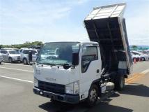 2013 Isuzu Elf Truck