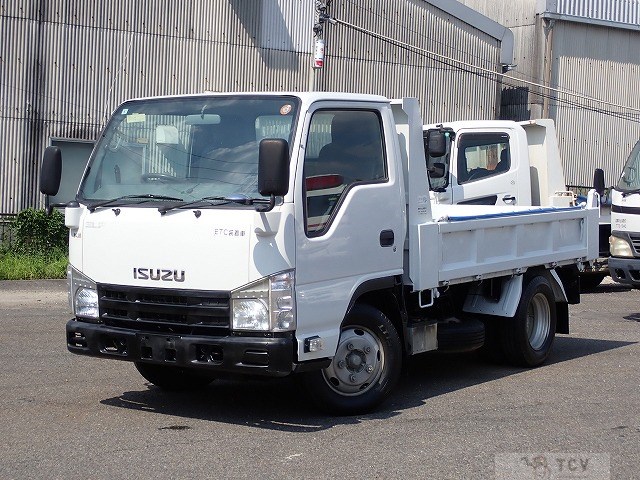 2011 Isuzu Elf