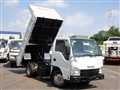 2011 Isuzu Elf