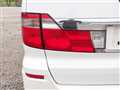 2005 Toyota Alphard V