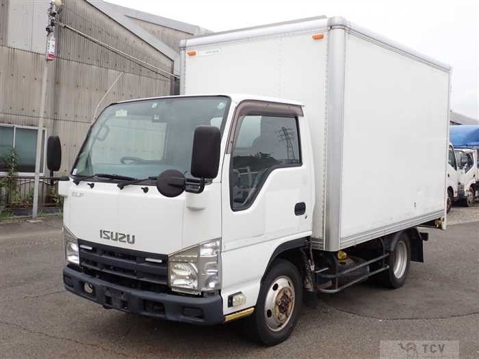 2013 Isuzu Elf Truck