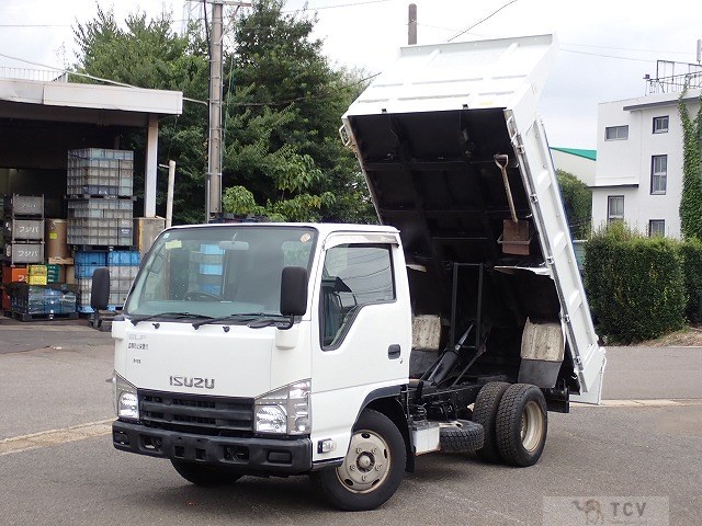 2012 Isuzu Elf