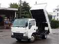2011 Isuzu Elf