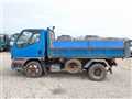 2000 Mitsubishi Canter