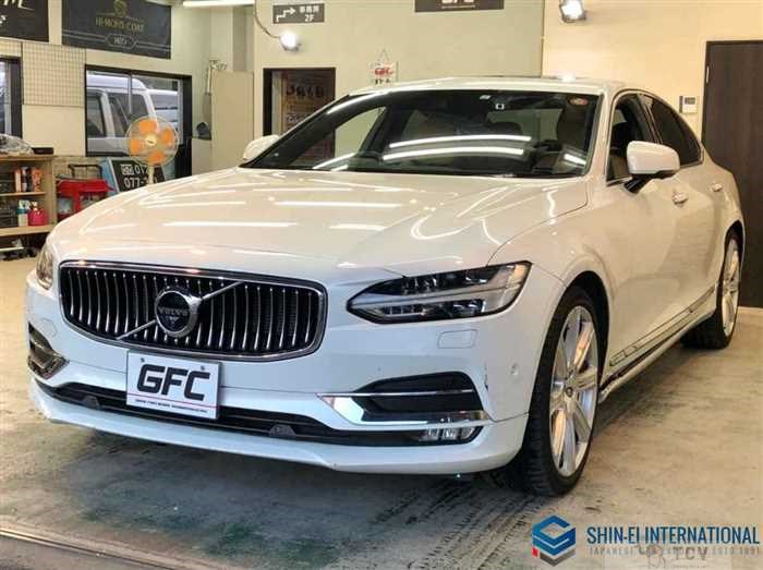 2017 Volvo S90