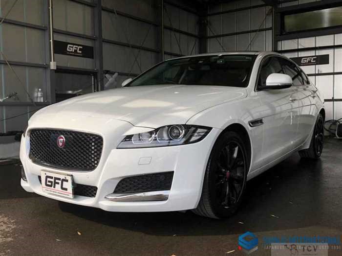 2017 Jaguar XF