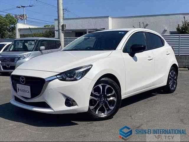 2017 Mazda Demio