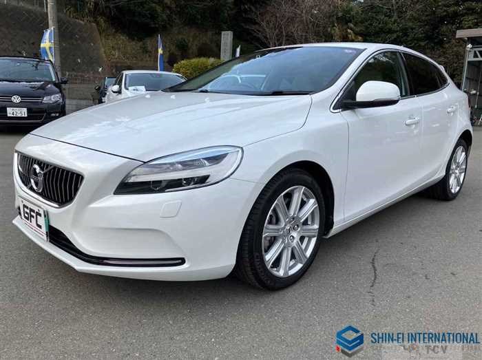 2017 Volvo V40