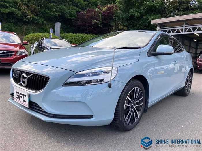 2019 Volvo V40