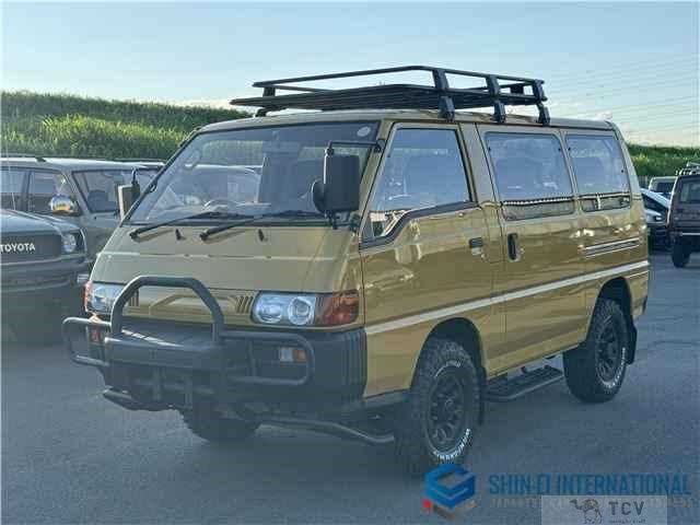 1993 Mitsubishi Delica Starwagon