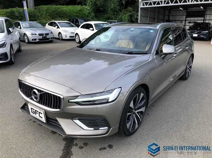 2022 Volvo V60