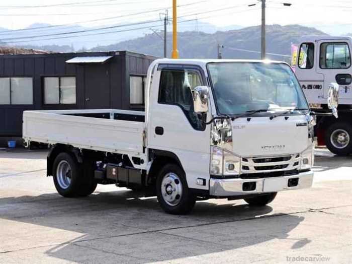 2023 Isuzu Elf