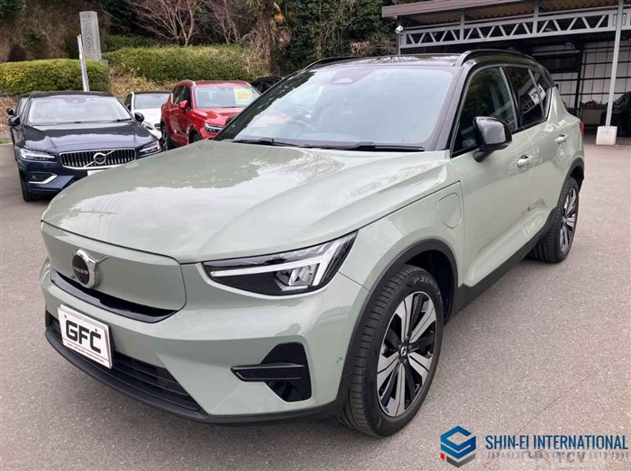 2023 Volvo XC40
