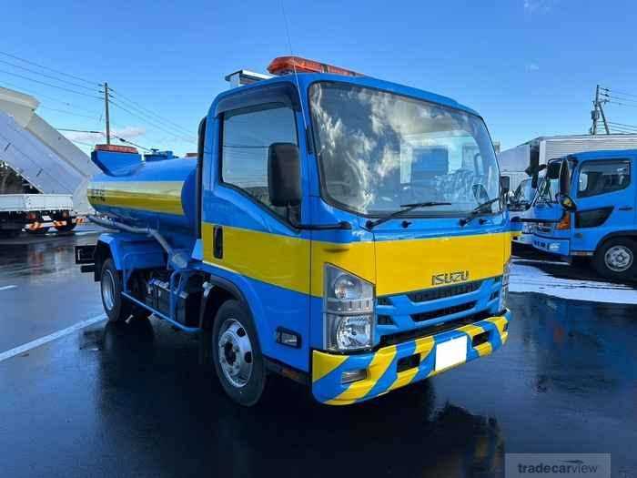 2021 Isuzu Elf
