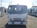2023 Isuzu Elf