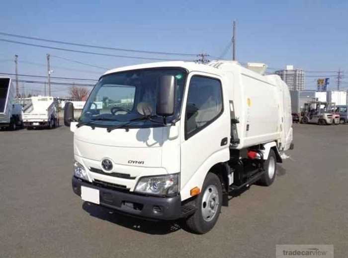 2025 Hino Dutro
