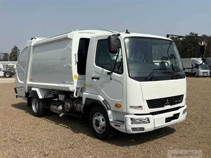 2024 Mitsubishi Fighter