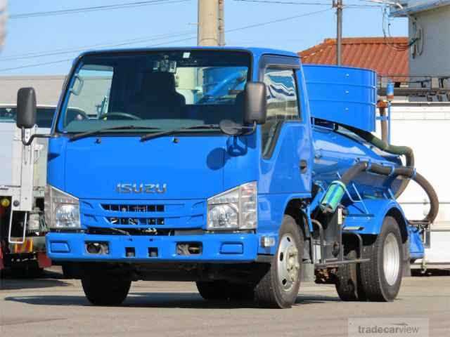 2017 Isuzu Elf