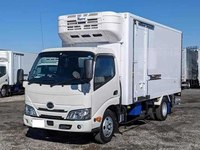 2023 Hino Dutro