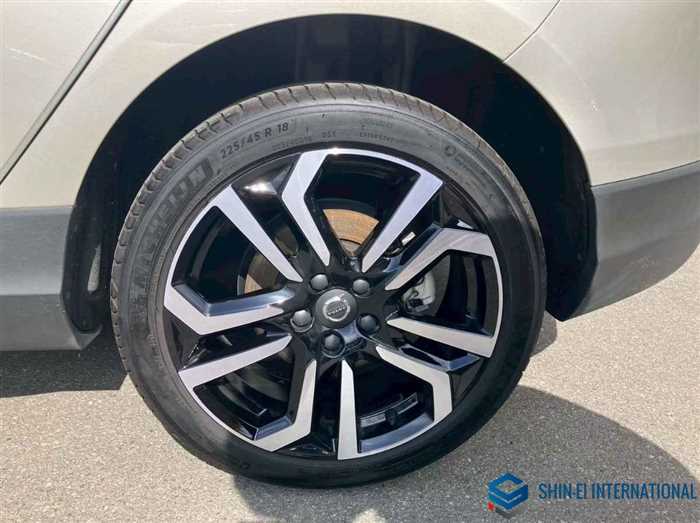 Volvo V40 2019 photo 4