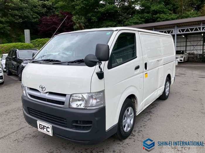 2006 Toyota Hiace Van