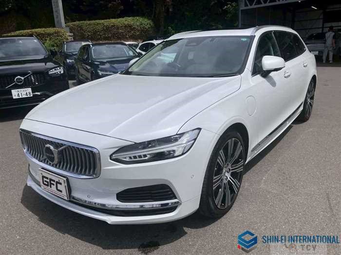 2021 Volvo V90