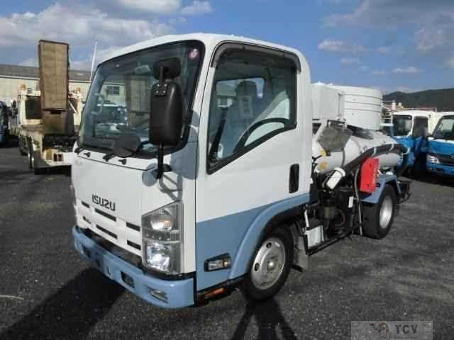 2016 Isuzu Elf