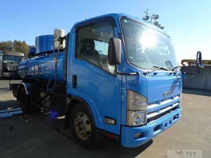 2012 Isuzu Elf
