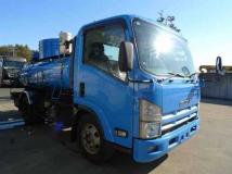 2012 Isuzu Elf