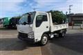 2019 Isuzu Elf