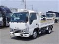 2022 Isuzu Elf