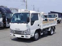 2022 Isuzu Elf