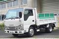 2022 Isuzu Elf