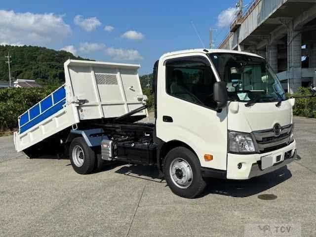 2024 Hino Dutro