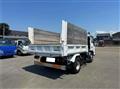 2005 Isuzu Elf