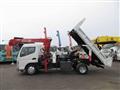 2005 Mitsubishi Canter