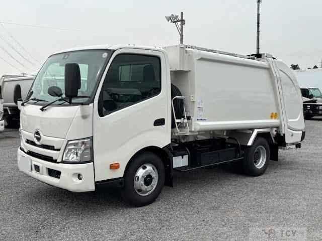 2024 Hino Dutro