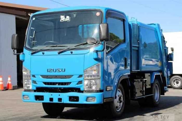 2018 Isuzu Elf