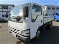 2005 Isuzu Elf